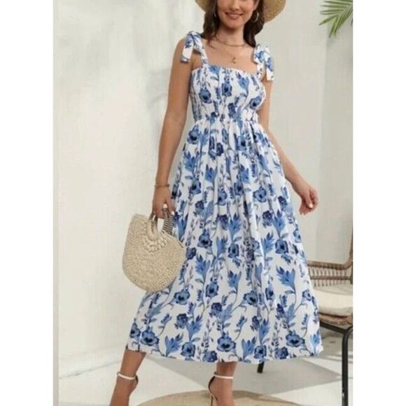 NWOT Haute Hippie Cottagecore Blue & White Floral Midi Smocked Dress Women's 2US - Picture 1 of 16